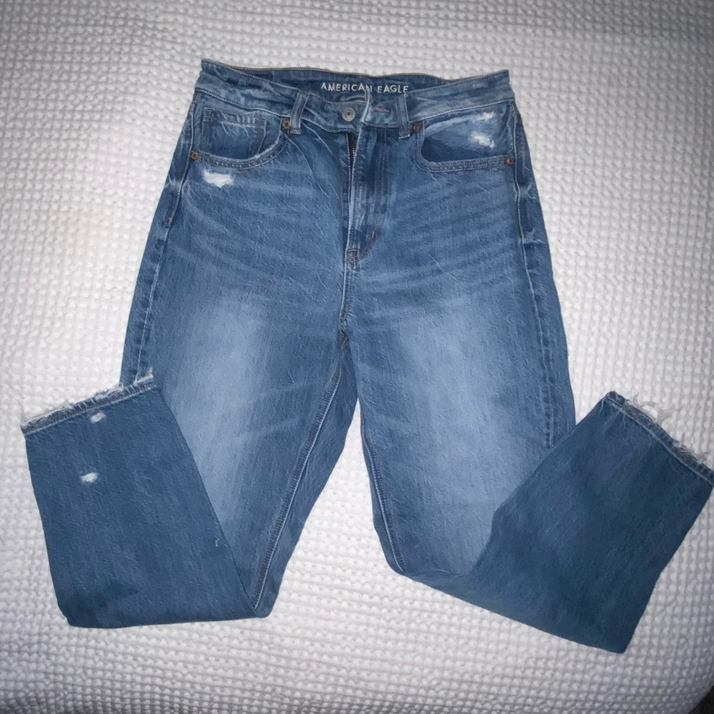 American Eagle Mom Jean Size 6 Short NWOT